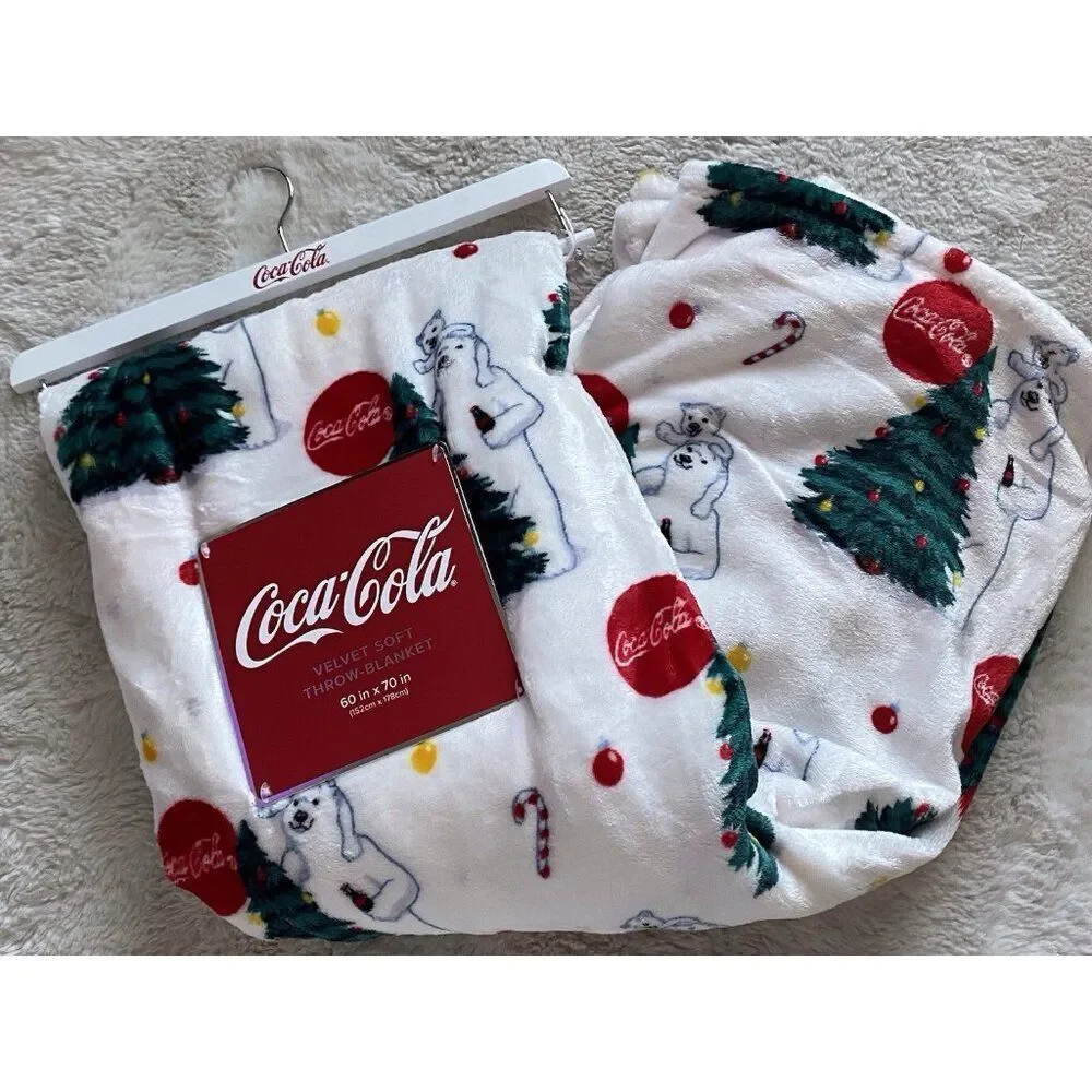 Coca Cola Velvet Soft Throw Blanket 60 X 70”‎ Bears W/Bottle Christmas Tree NEW
